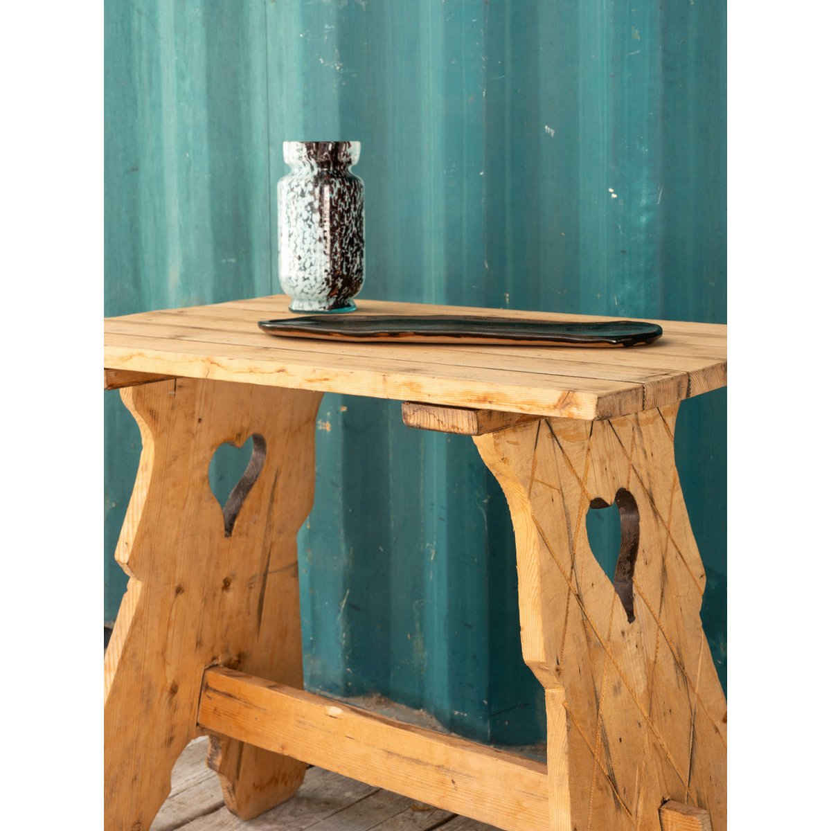 Table d'appoint en bois Francine N°1089 - Bon état bois clair, DEBONGOUT