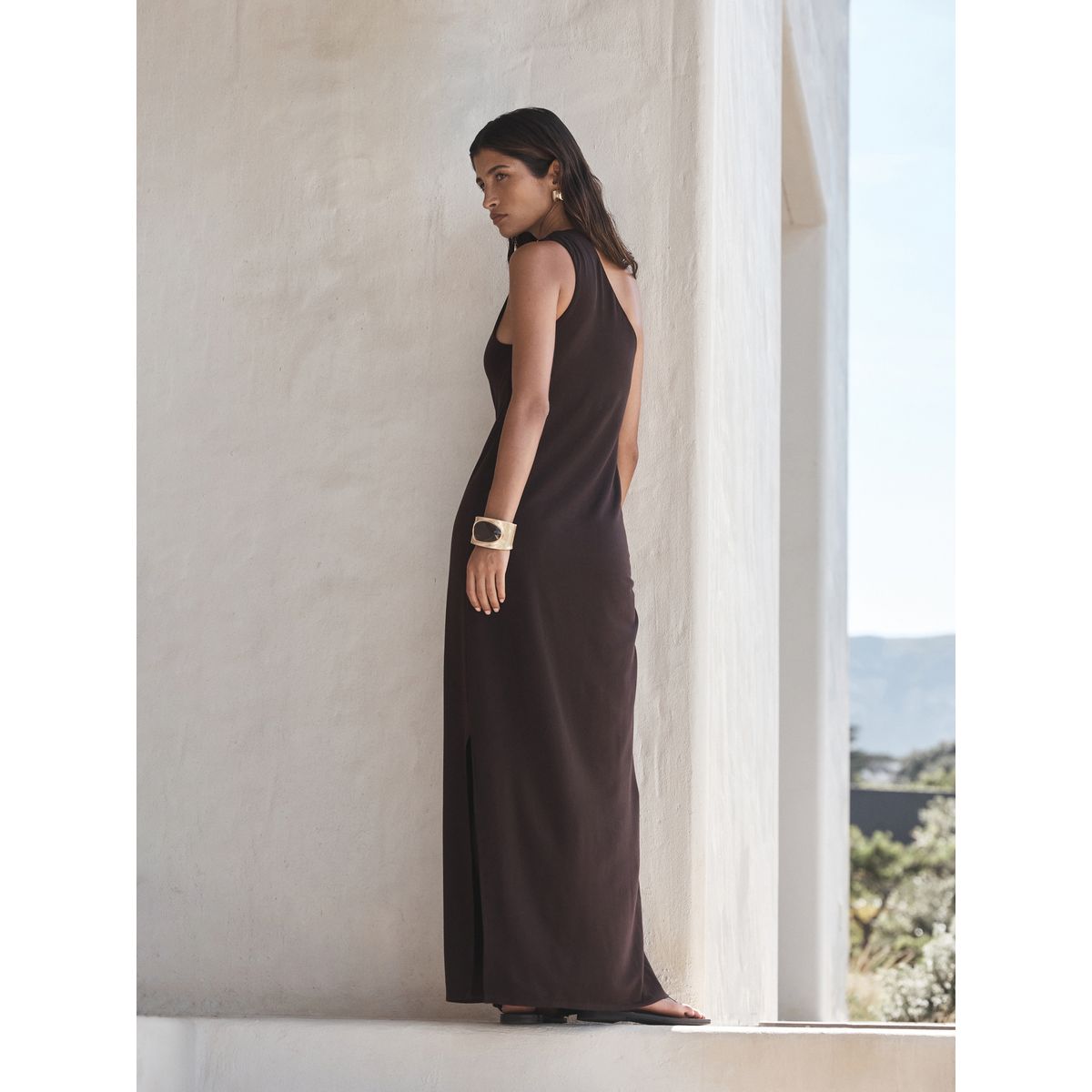 Robe mi-longue asymétrique nouée/détail doré chocolate, NEXT