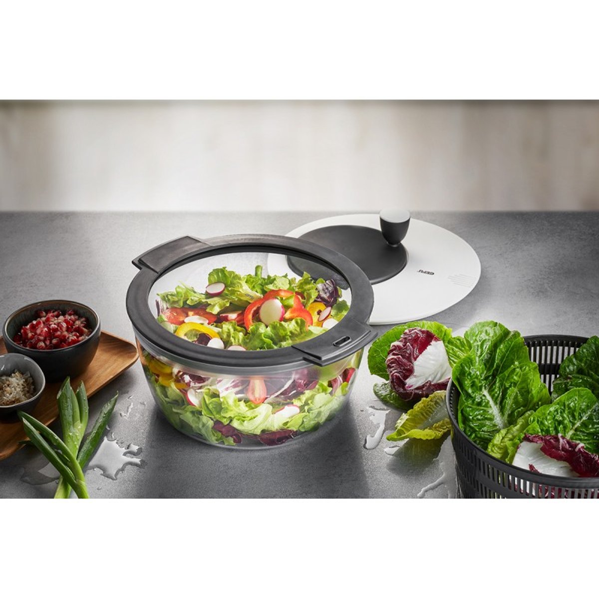 Essoreuse à salade ROTARE + couvercle fraîcheur couleur unique, GEFU