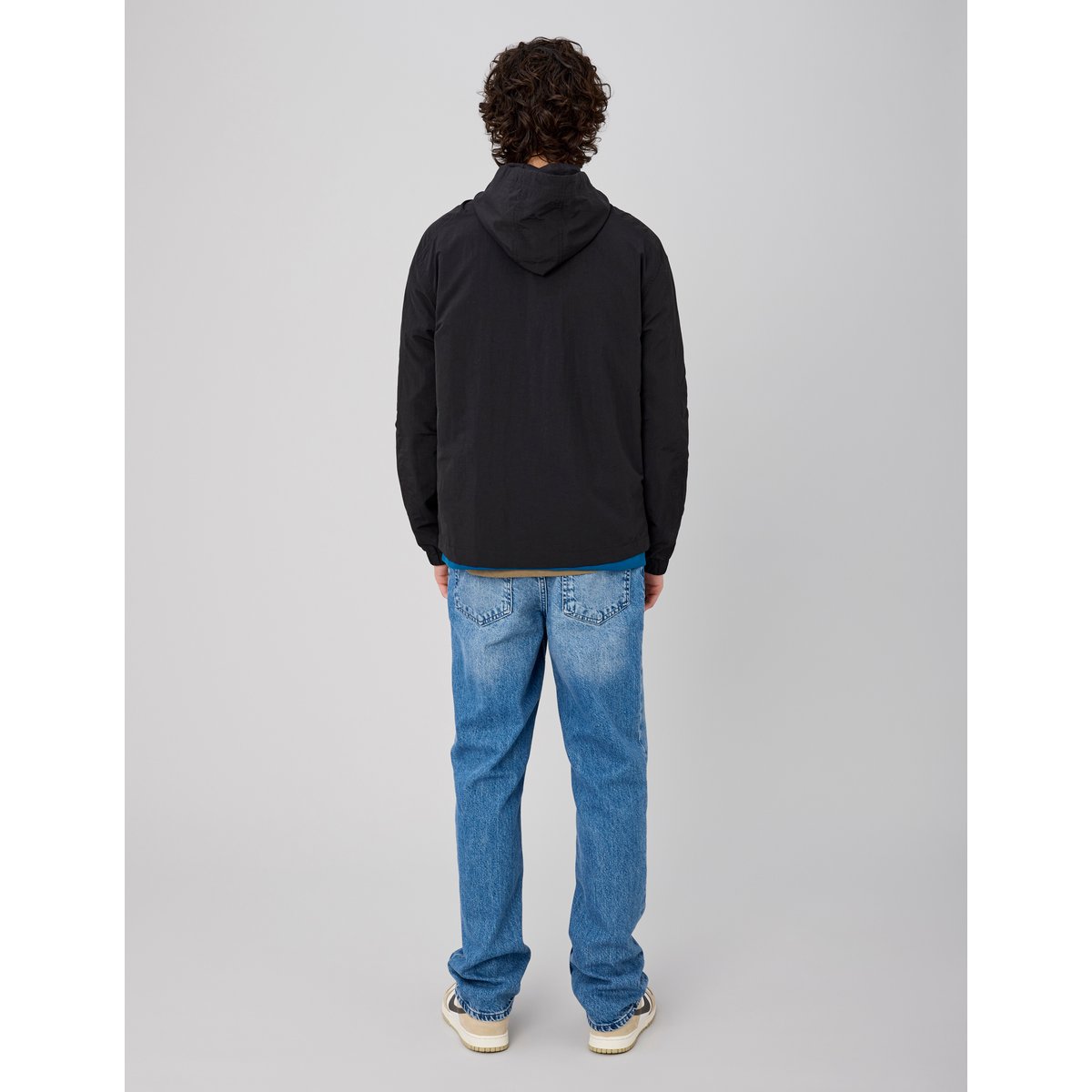 Blouson coup vent à capuche noir, BZB