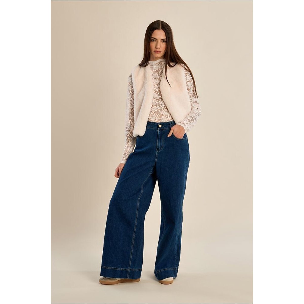 Fluffy Sleeveless Cardigan ecru , MOLLY BRACKEN