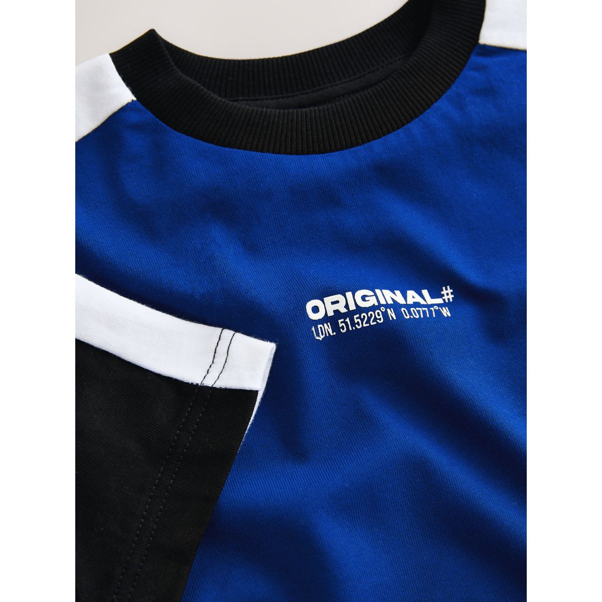 T-shirt sport en colour-block manches courtes bleu cobalt, NEXT