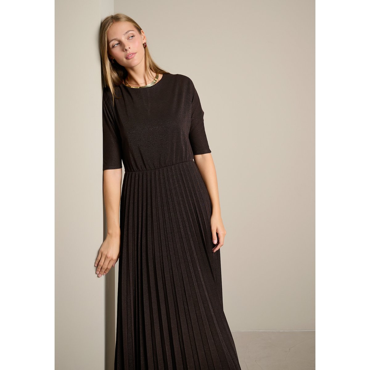 Robe maxi à jupe plissée brun fonce chocolate, LOLALIZA