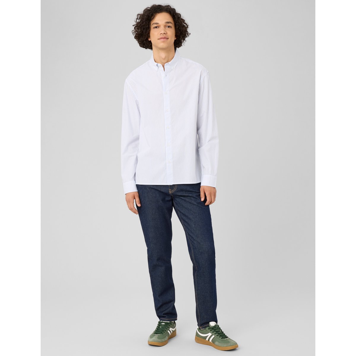Chemise à rayures fines bleu clair, BZB