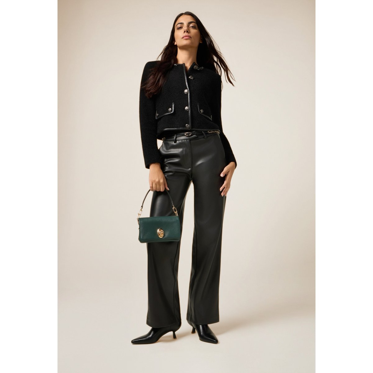 Veste courte avec pierres noir, OLTRE