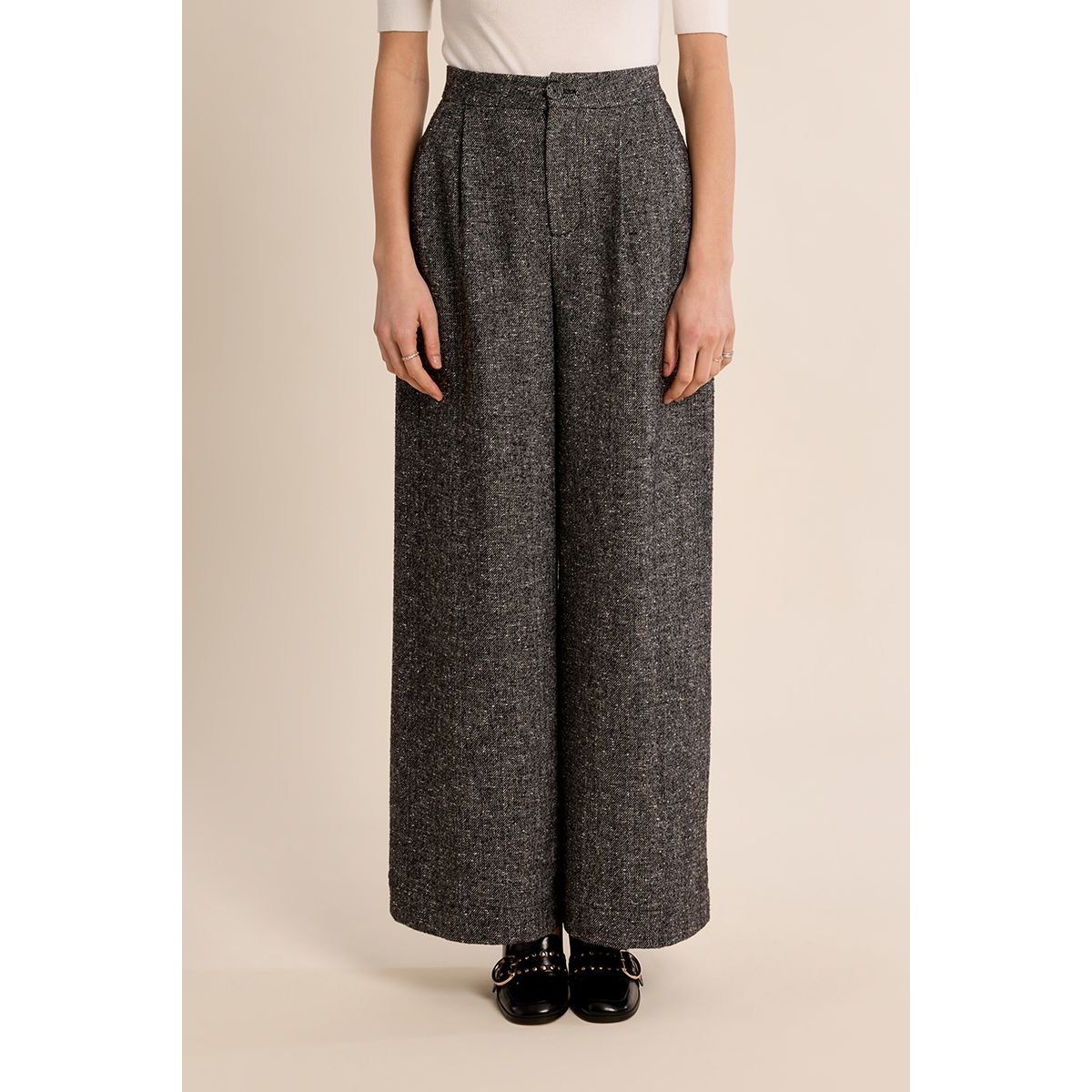 Pantalon à pinces évasé noir, MOLLY BRACKEN