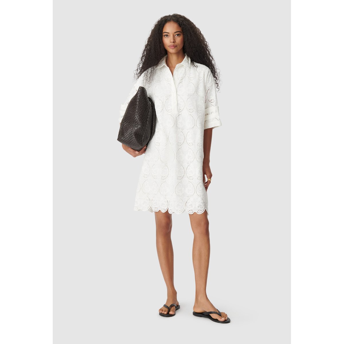 Robe chemise courte brodée blanc cassé, IKKS