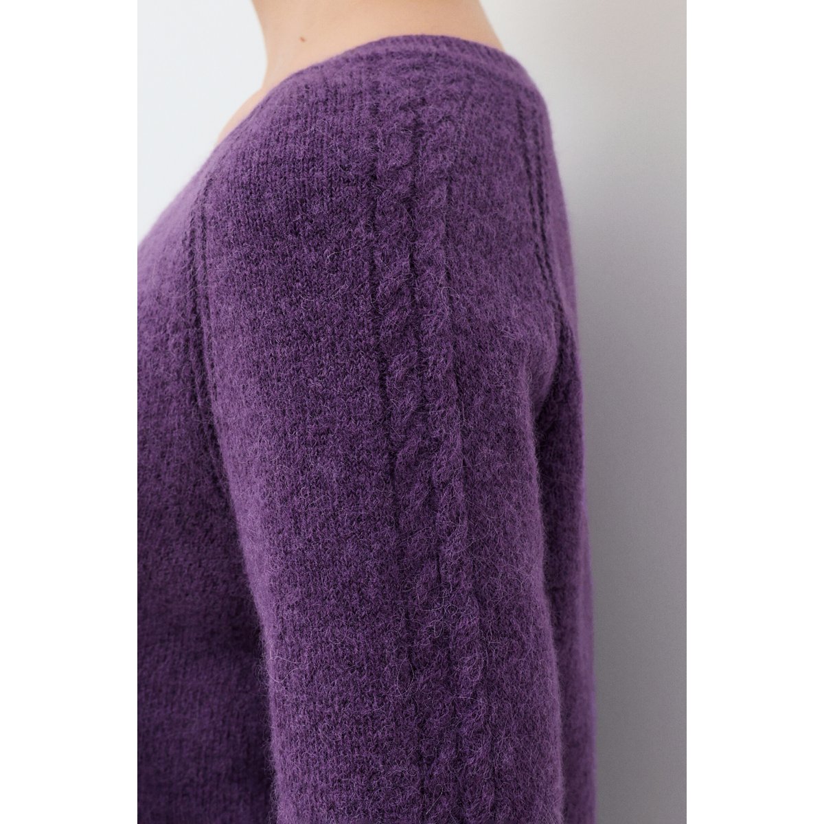 Pull droit col v MLOIS violet foncé, CAROLL