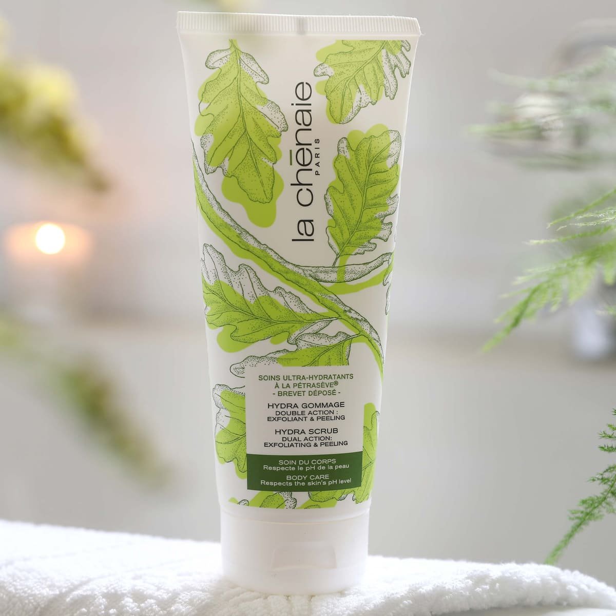 Crème gommante et exfoliante pour le corps couleur unique, LA CHENAIE