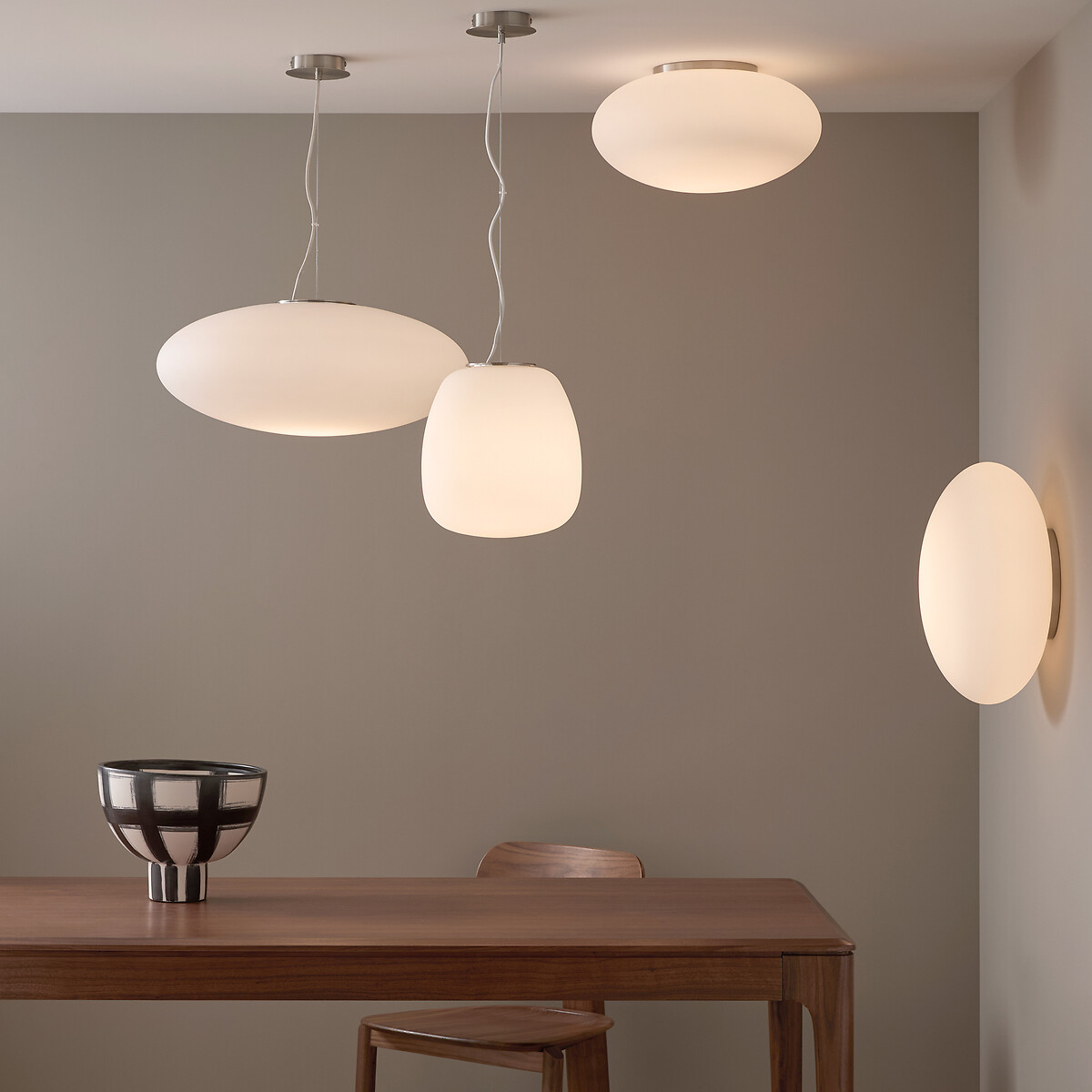 Raeyes Oval Frosted Glass Ceiling Light opaline, AM.PM
