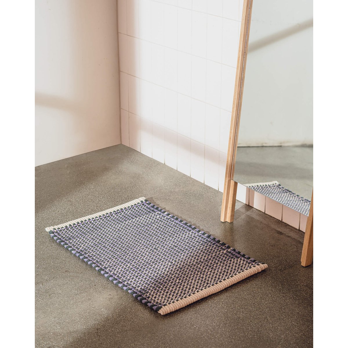 Paillasson Dei - tissage coton lilas, vert & beige, NOO.MA