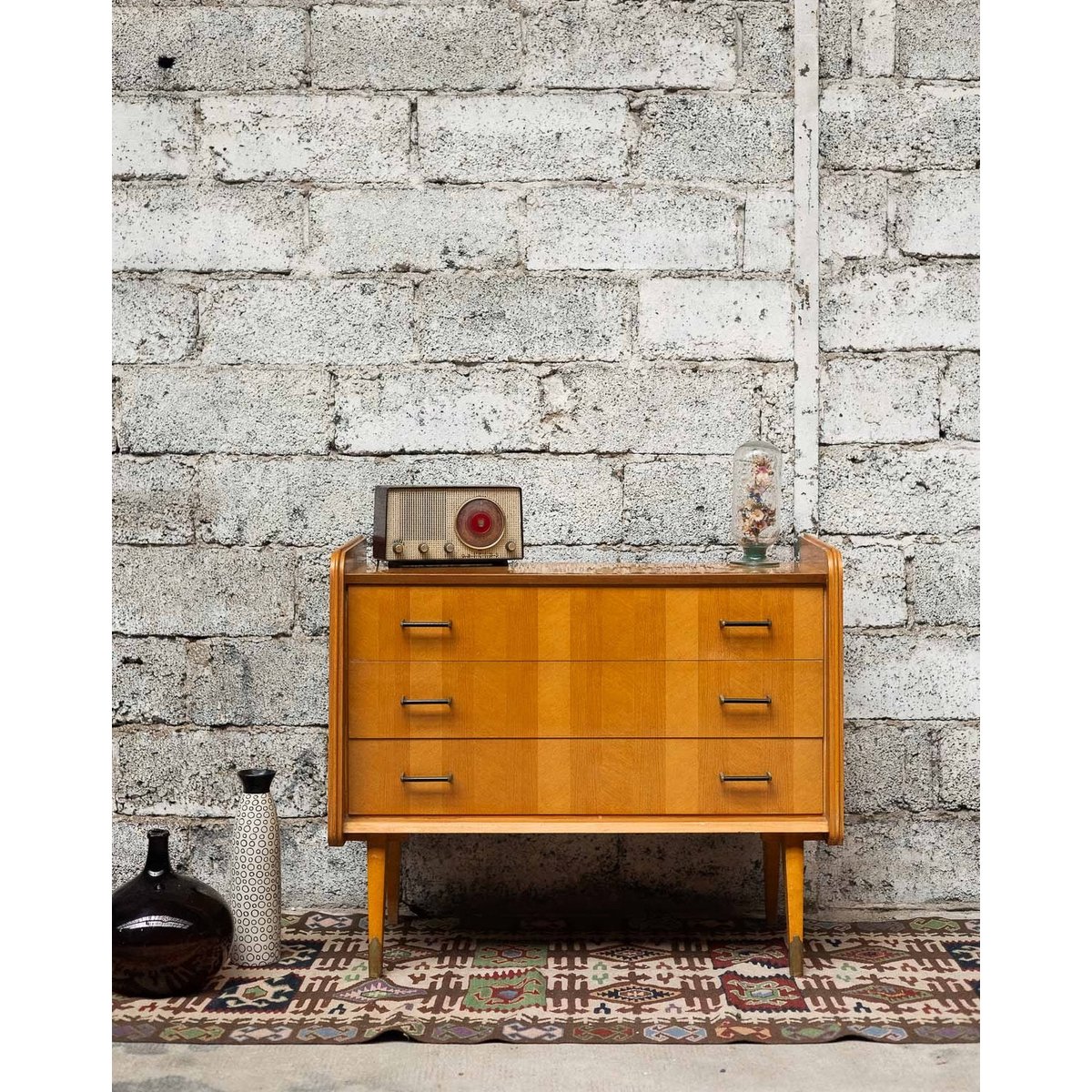 Commode rétro Olga N°690 - Bon état bois clair, DEBONGOUT