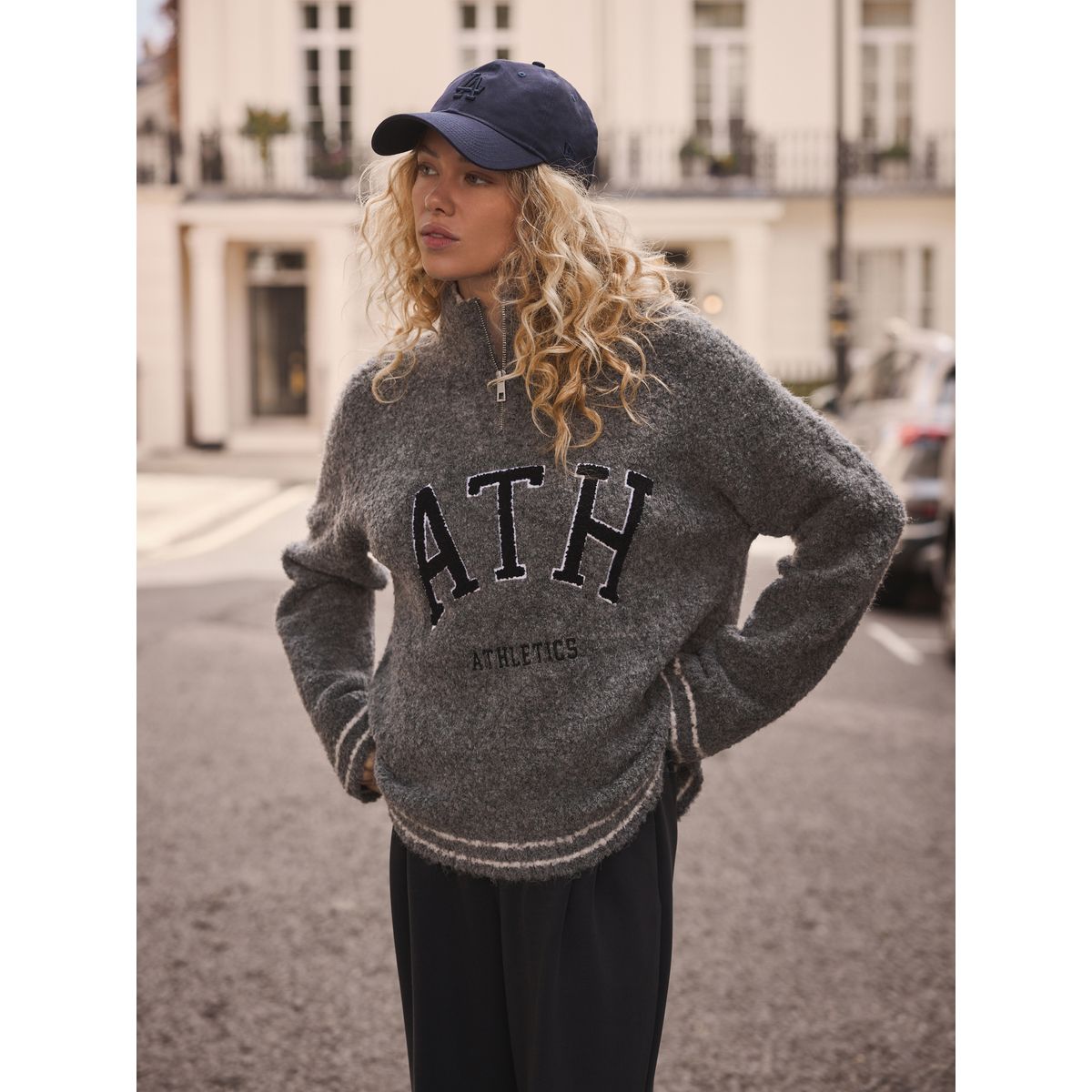 Pull bouclé sport à col zippé gris anthracite, NEXT