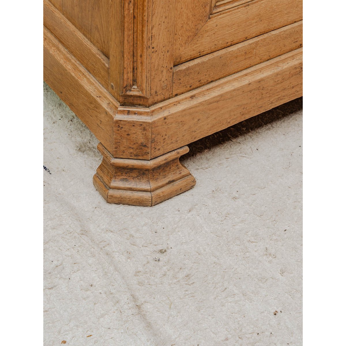 Buffet en bois Gilbert N°1528 - Bon état bois clair, DEBONGOUT