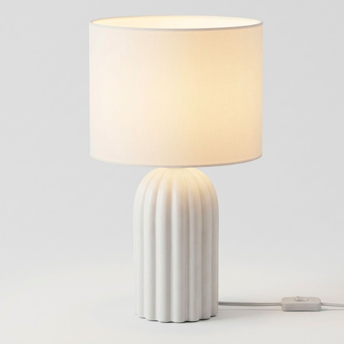 Lampe à poser en céramique blanc et abat-jour beige 23x23x38cm blanc, WADIGA