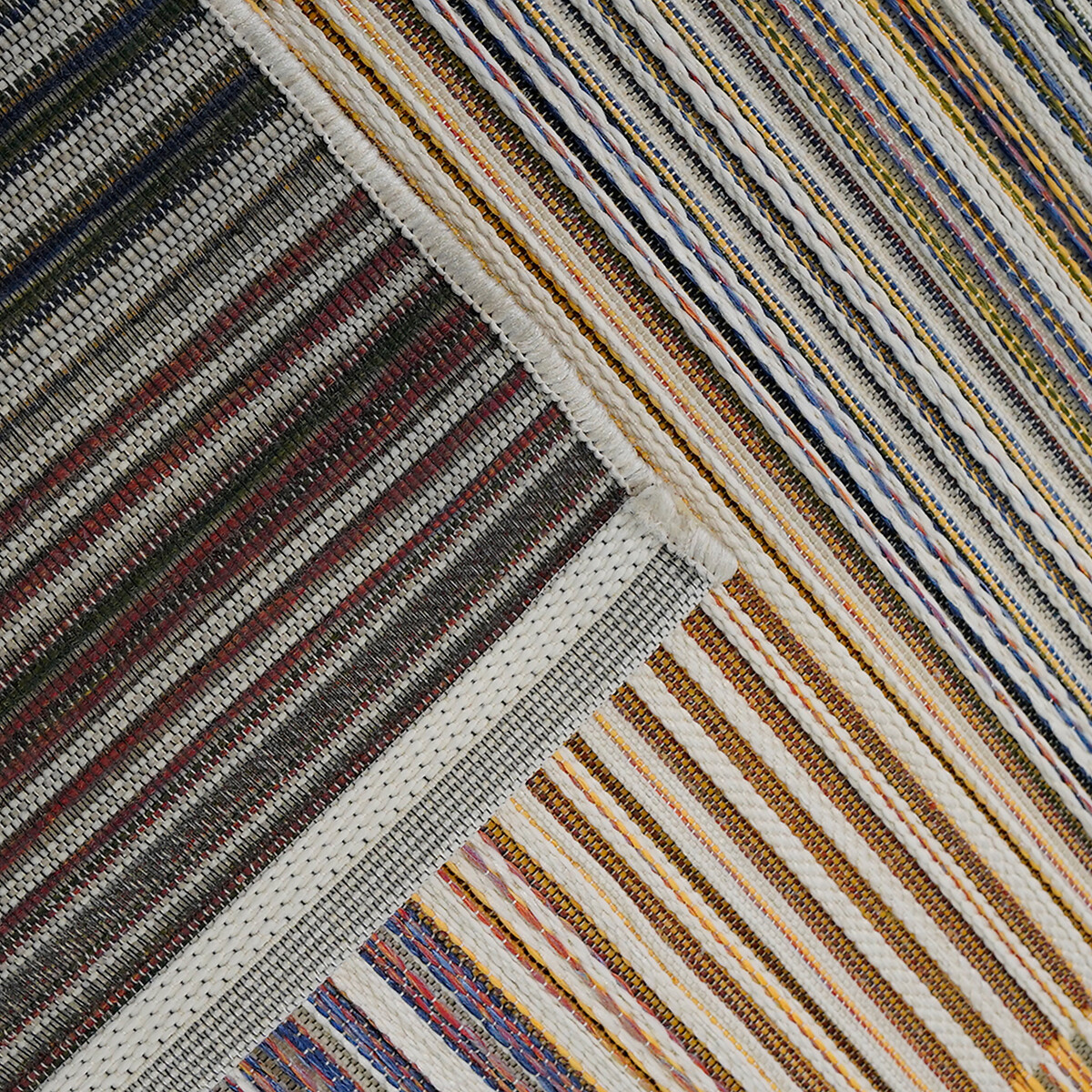 Tapete Sharp, CUTCUT multicolor, CUTCUT