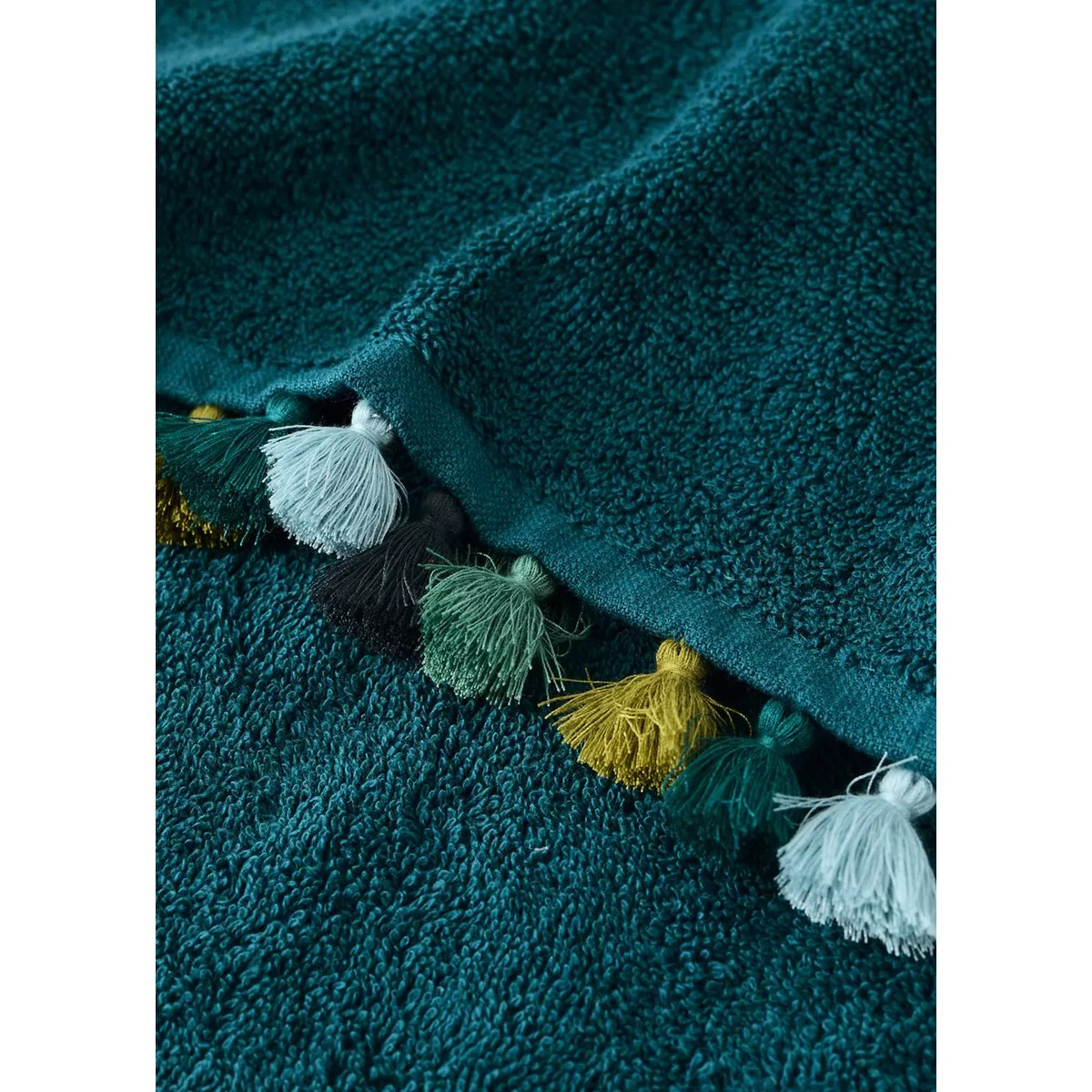 Drap de bain coton bouclette pompons bleu pétrole, MANGO HOME