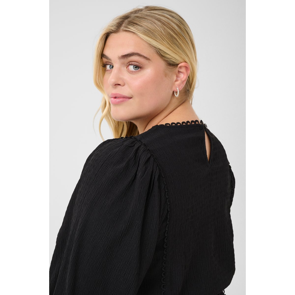 Blouse with long sleeve noir black, KAFFE CURVE