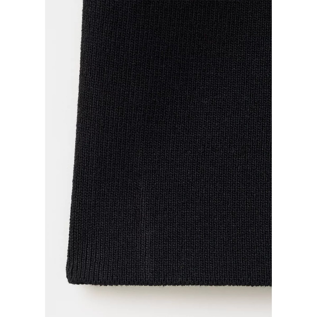 Top en maille à bretelles métalliques noir, MANGO