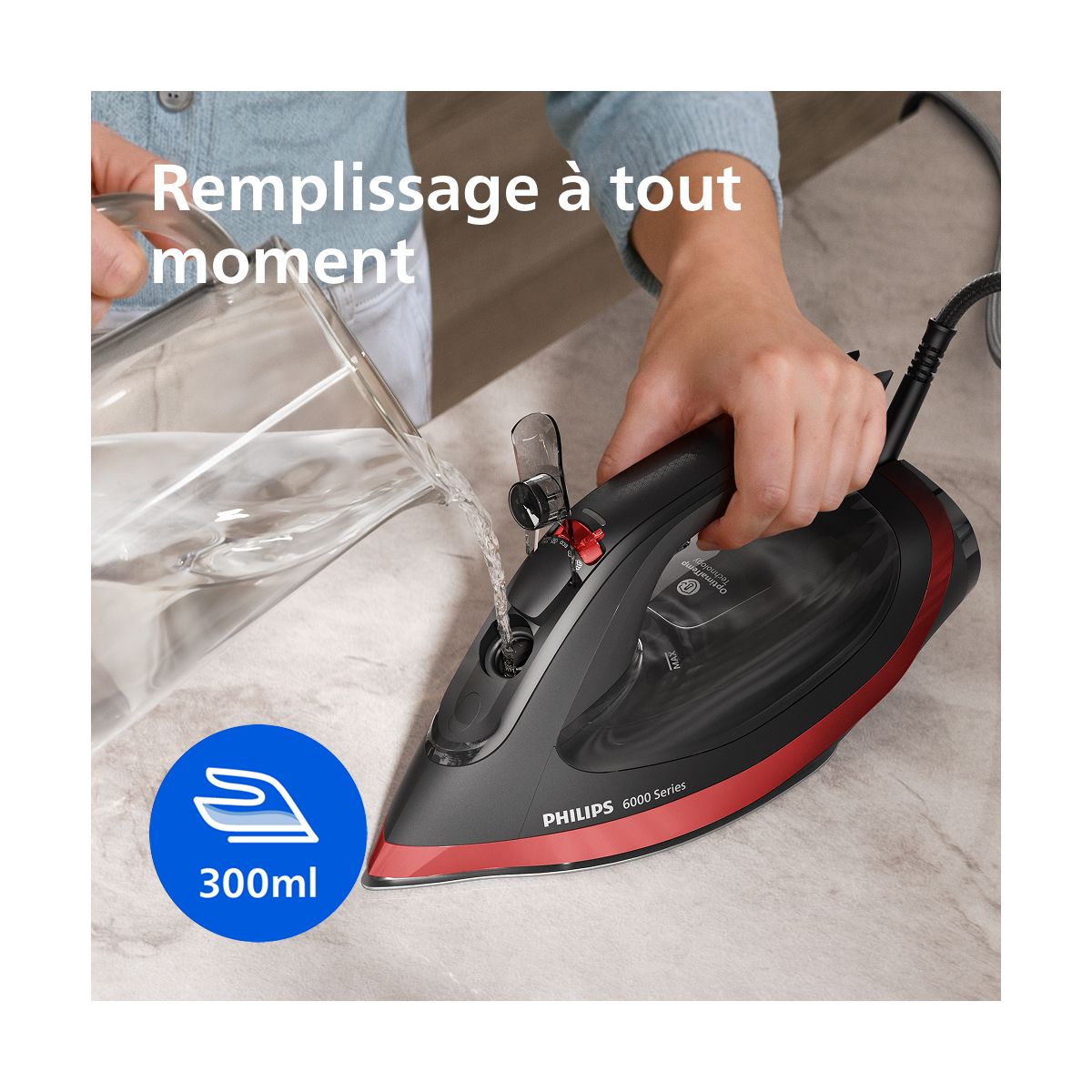 Fer à repasser DST6130/40 fer à vapeur Série 6000 Noir/Rouge, 2600W couleur unique, PHILIPS