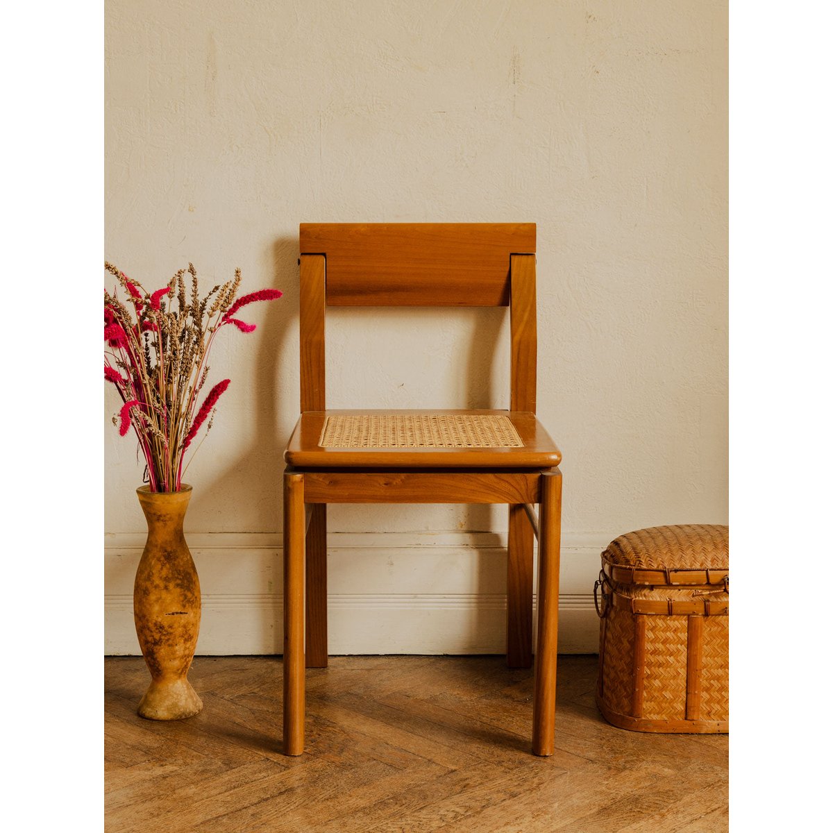 Chaise en bois et cannage Alma N°2086 - Bon état bois foncé, DEBONGOUT
