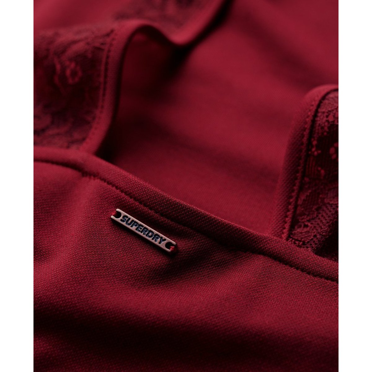Mini robe ajustée et évasée en jersey dahlia rouge, SUPERDRY
