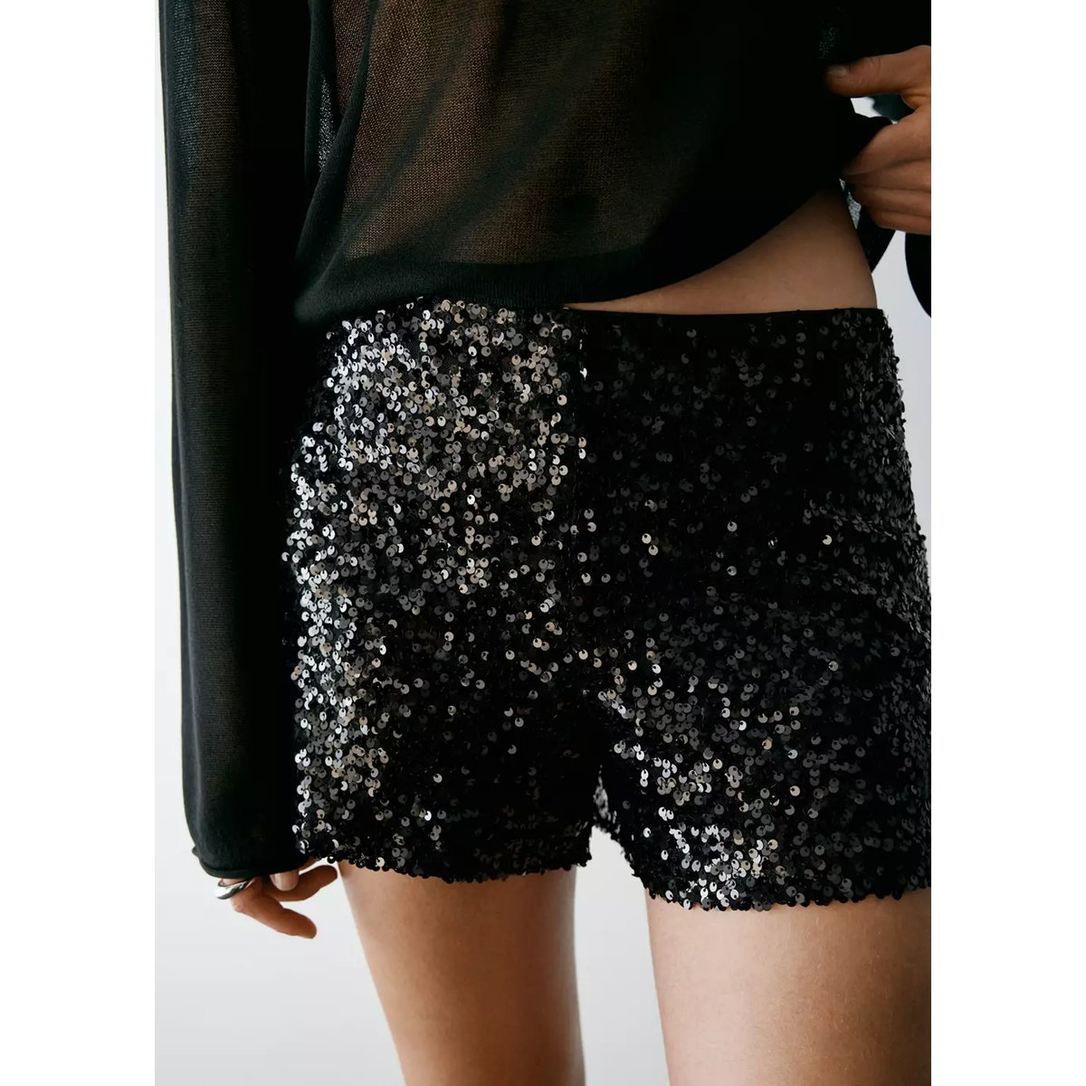 Short sequins noir, MANGO TEEN