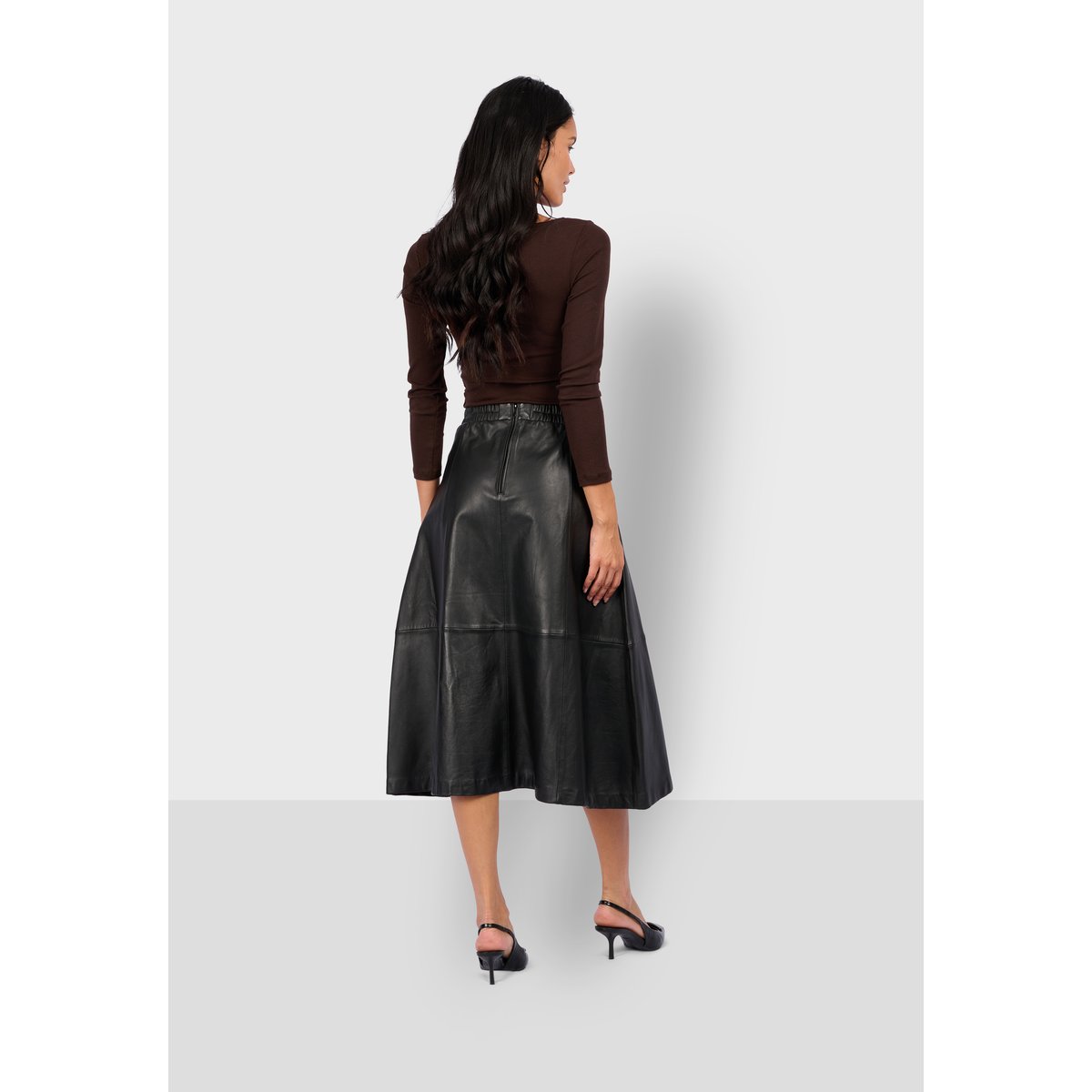 Jupe midi à taille élastiquée NAHEE noir, OAKWOOD