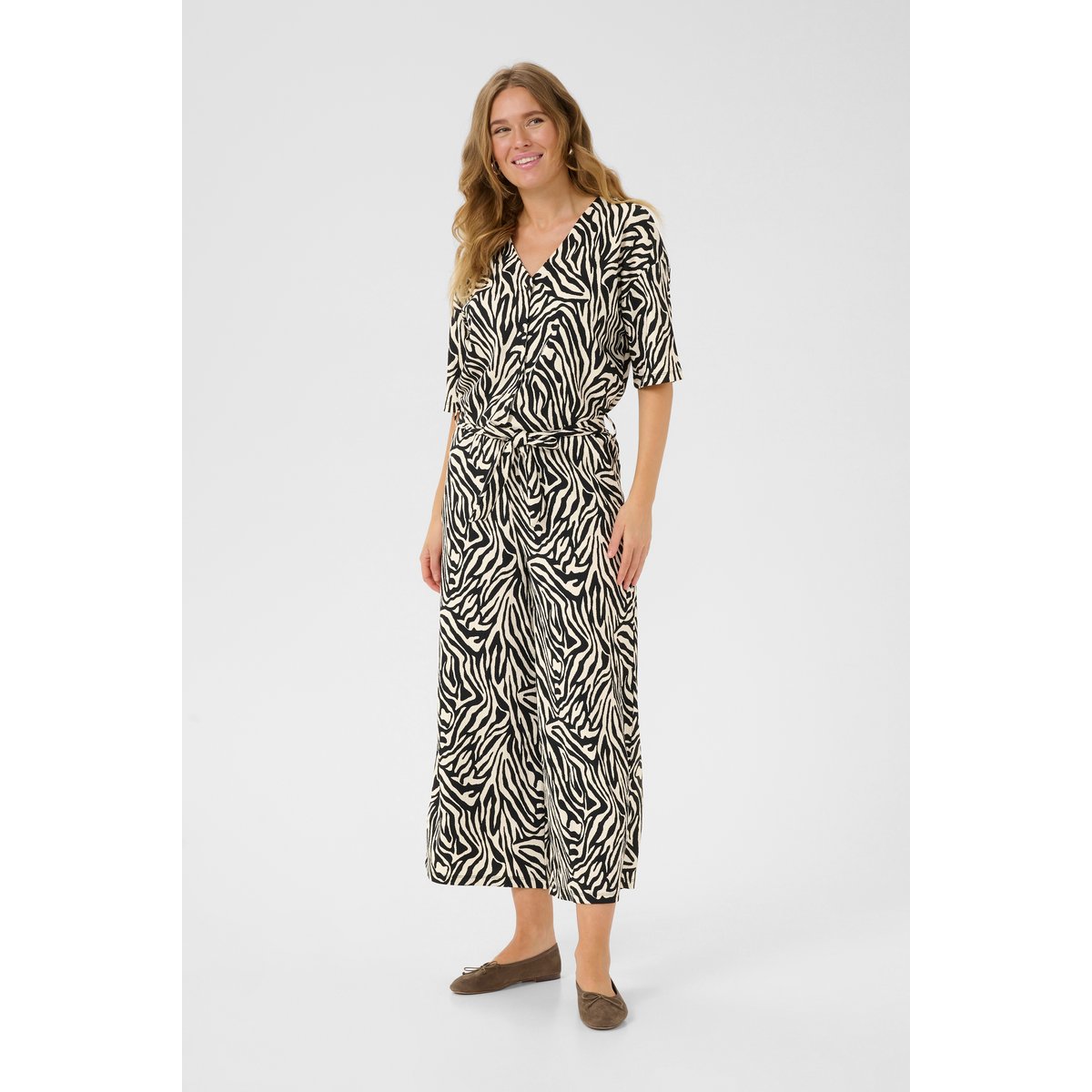 Jumpsuit beige moonstrucj/noir graphic, KAFFE