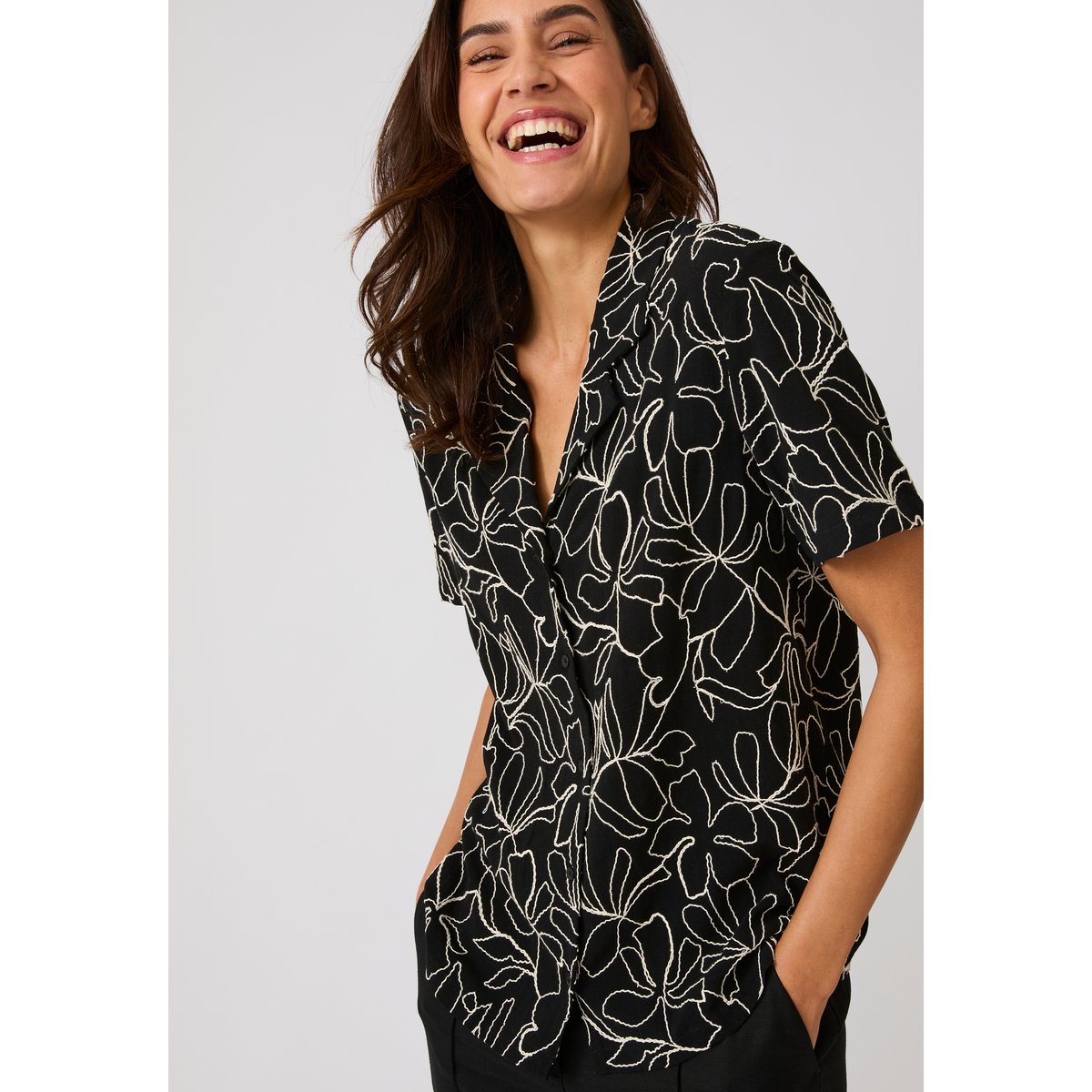 Chemisier crêpe brodé fleuri noir fleuri, DAMART