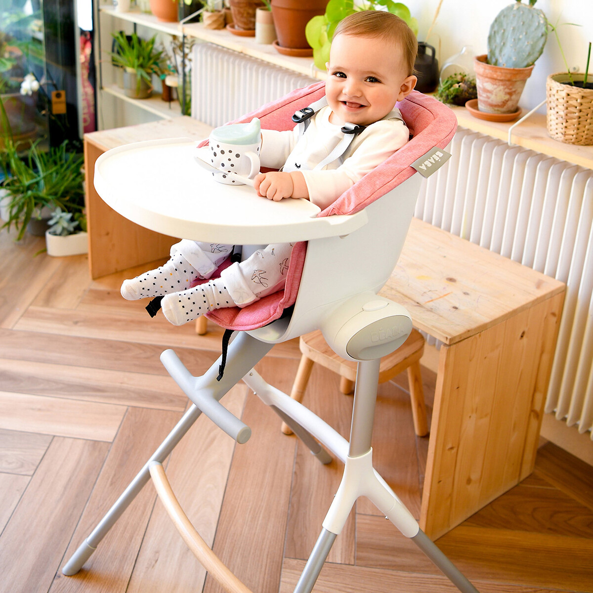 Chaise haute Up and Down gris + blanc, BEABA
