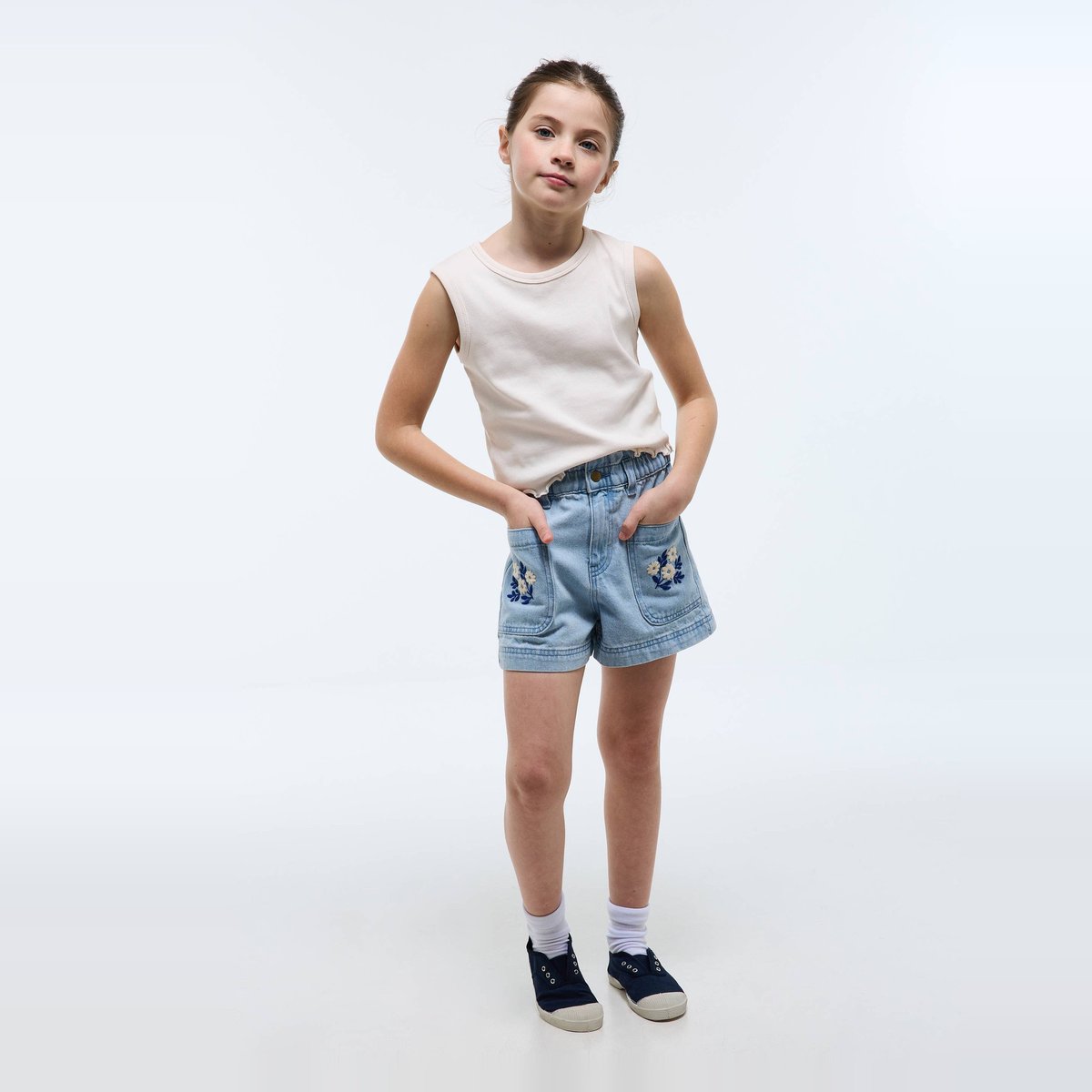 Short poches brodées en jean bleach denim, MONOPRIX