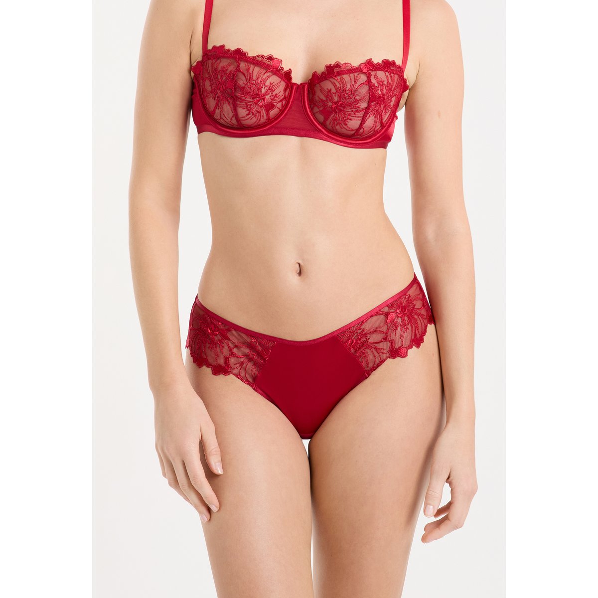 Hipster en tulle brodée AMARYLLIS rouge, ETAM