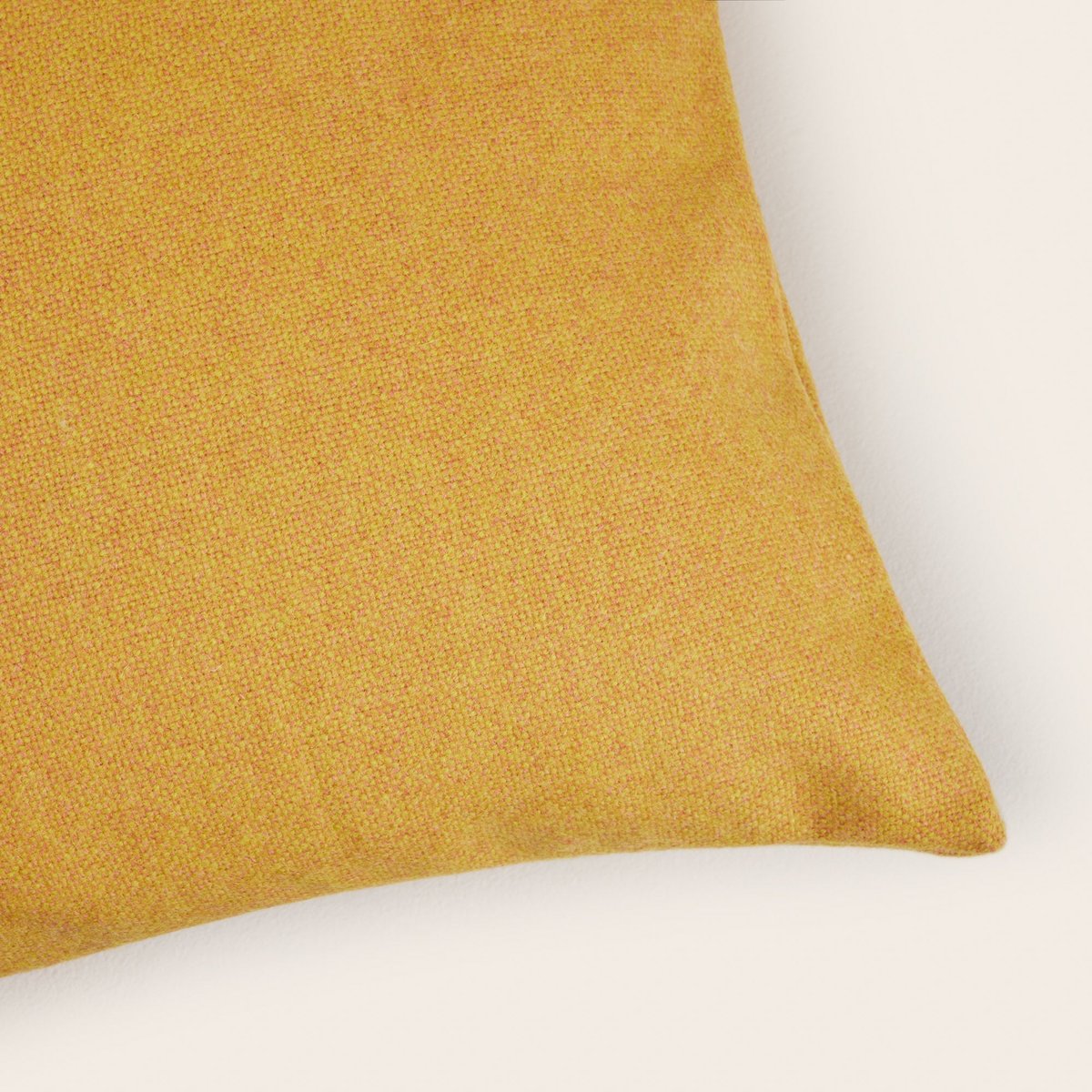 Housse De Coussin en laine MARCELO ocre jaune, MADURA