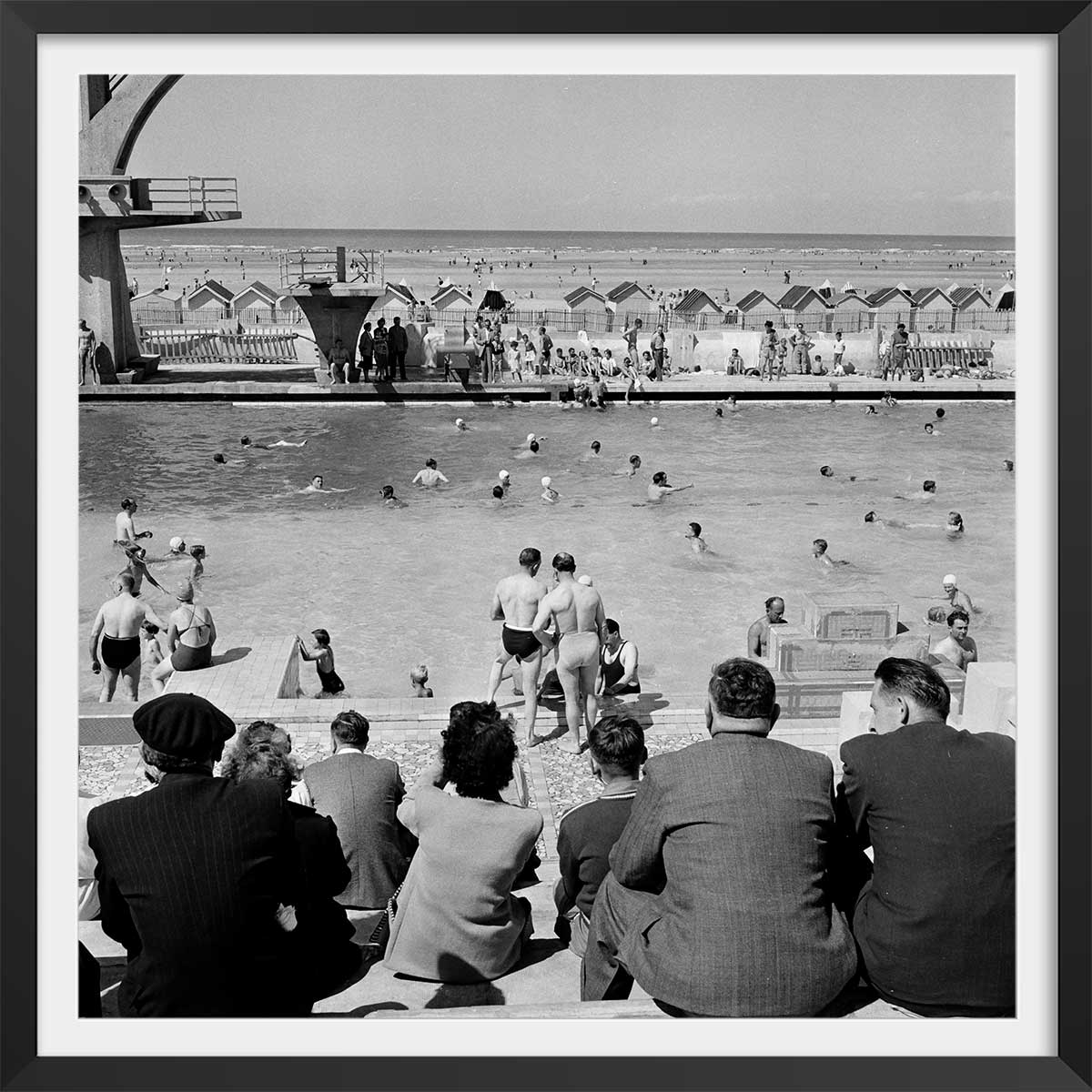 Affiche ville - Le Touquet Paris Plage en 1931 affiche + cadre en bois - noir, HEXOA