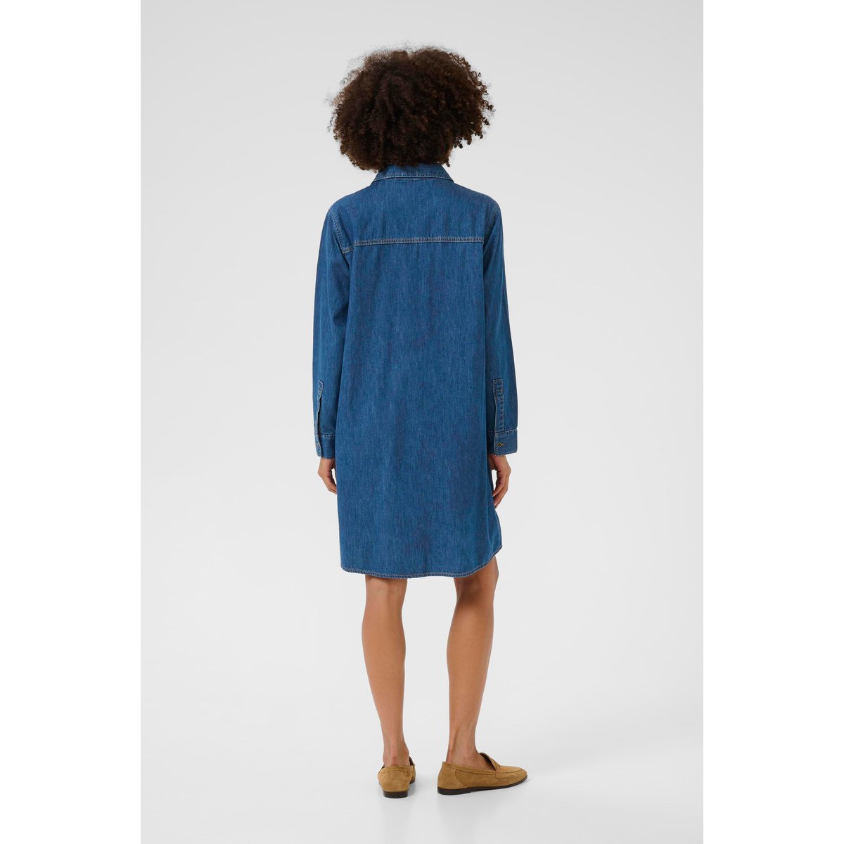 Robe bleu foncé lavé, CULTURE