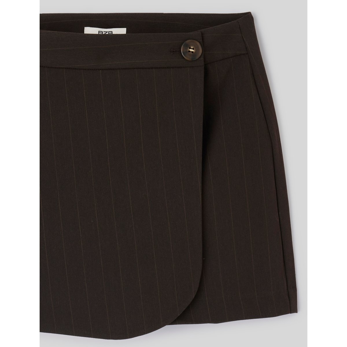 Jupe short rayée marron foncée, BZB