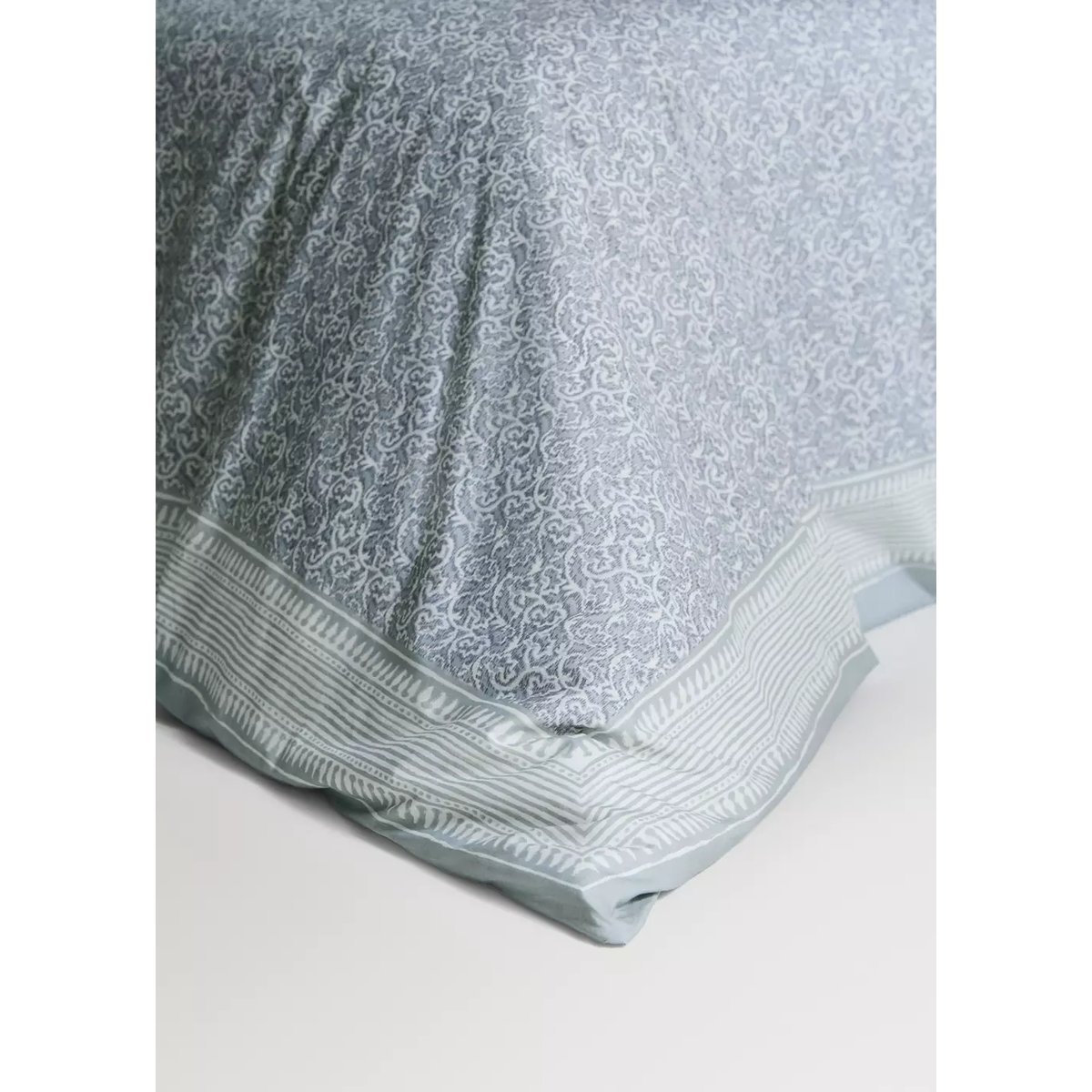 Housse de couette percale fleur décorative frise rayures Lit 150/160 cm gris clair/pastel, MANGO HOME
