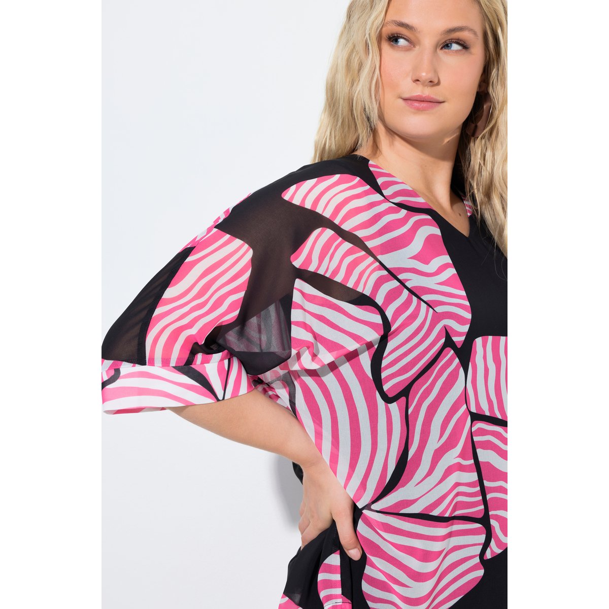 Blouse en mousseline doublée, motif nœuds noir, ULLA POPKEN