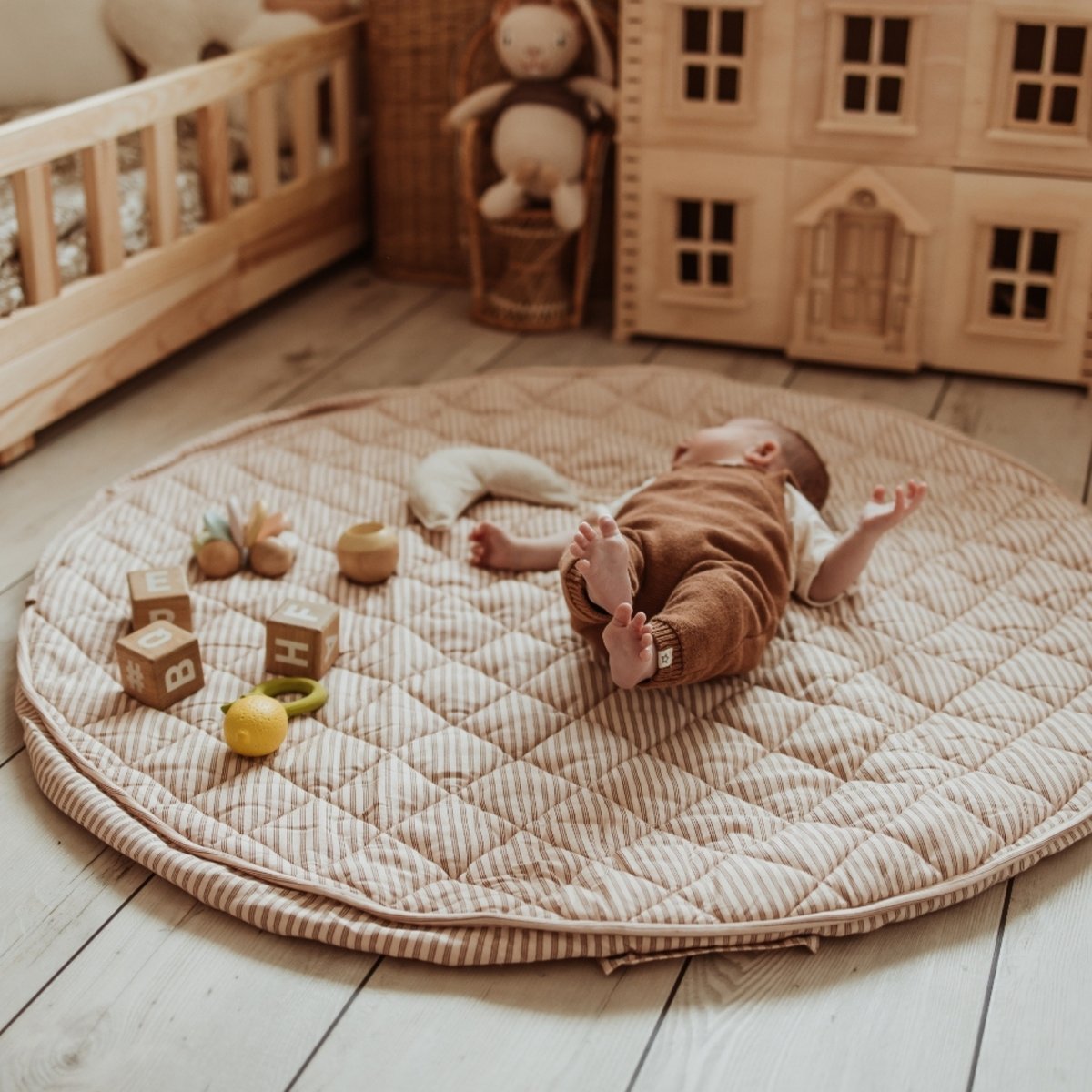 Tapis de jeu 2 en 1 Noomad Organic Soft ecru, marron, PLAY&GO