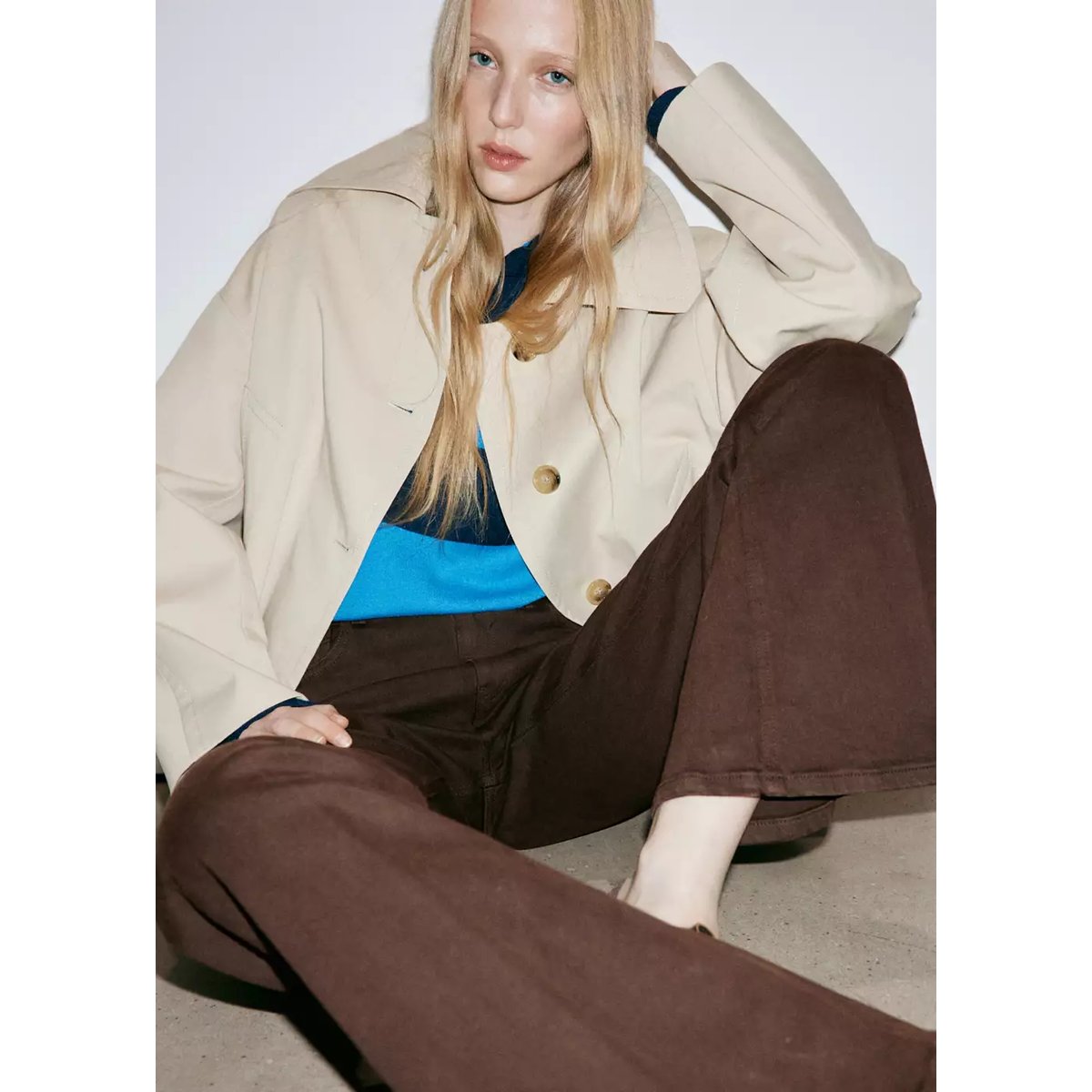 Jean flare taille haute chocolat, MANGO