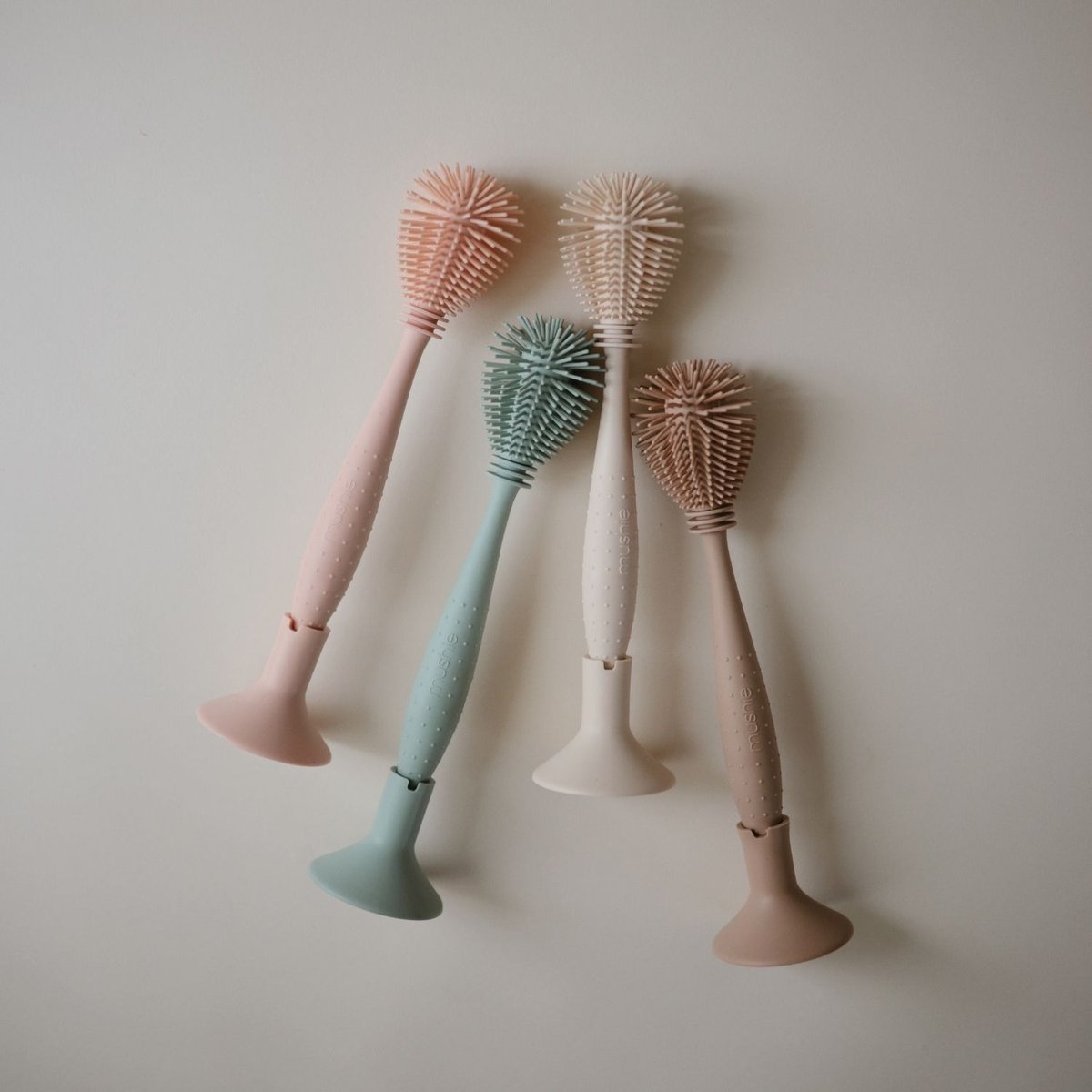 Goupillon en silicone vert d'eau, MUSHIE