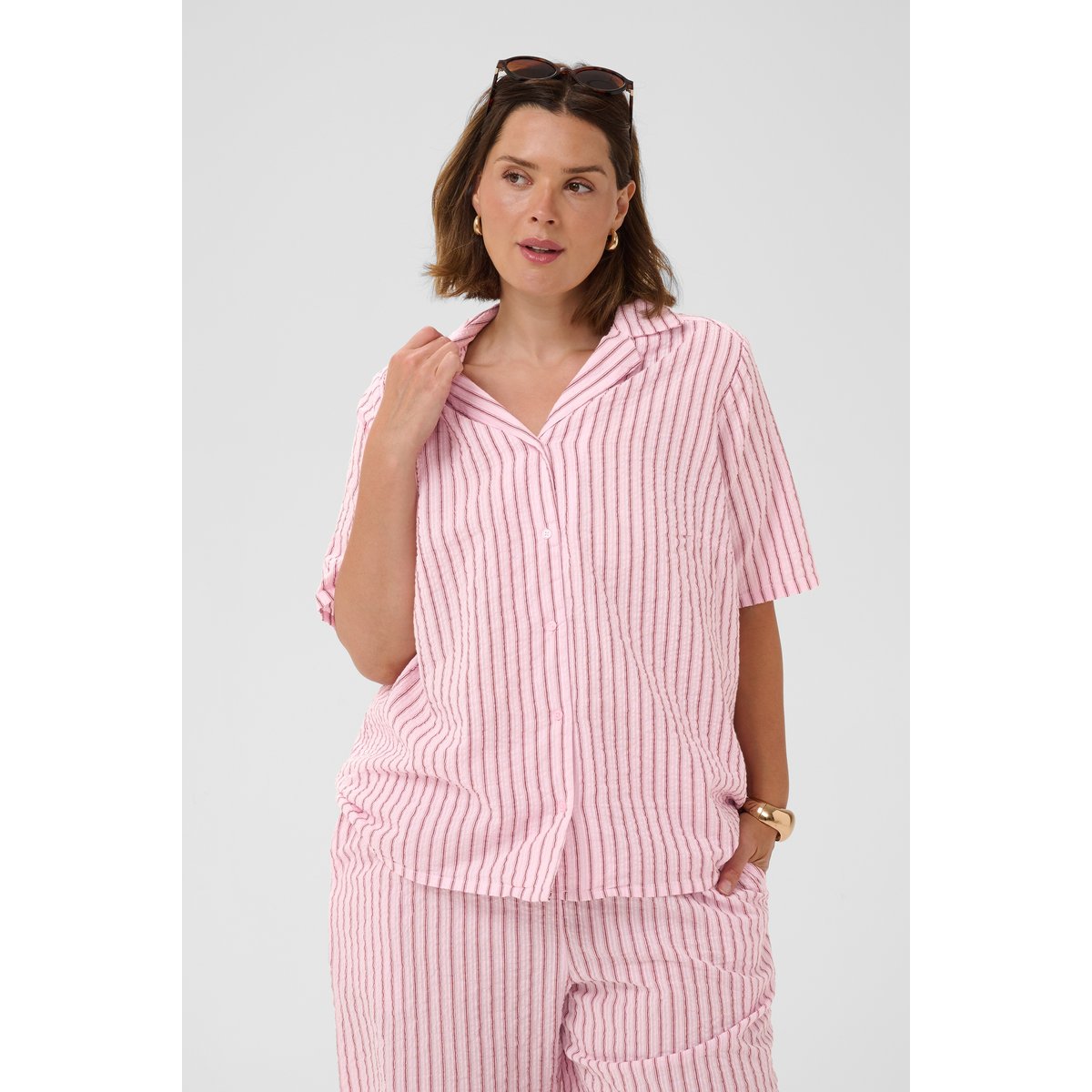 Chemise à manches courtes rose ballerina white henna stripe, KAFFE CURVE