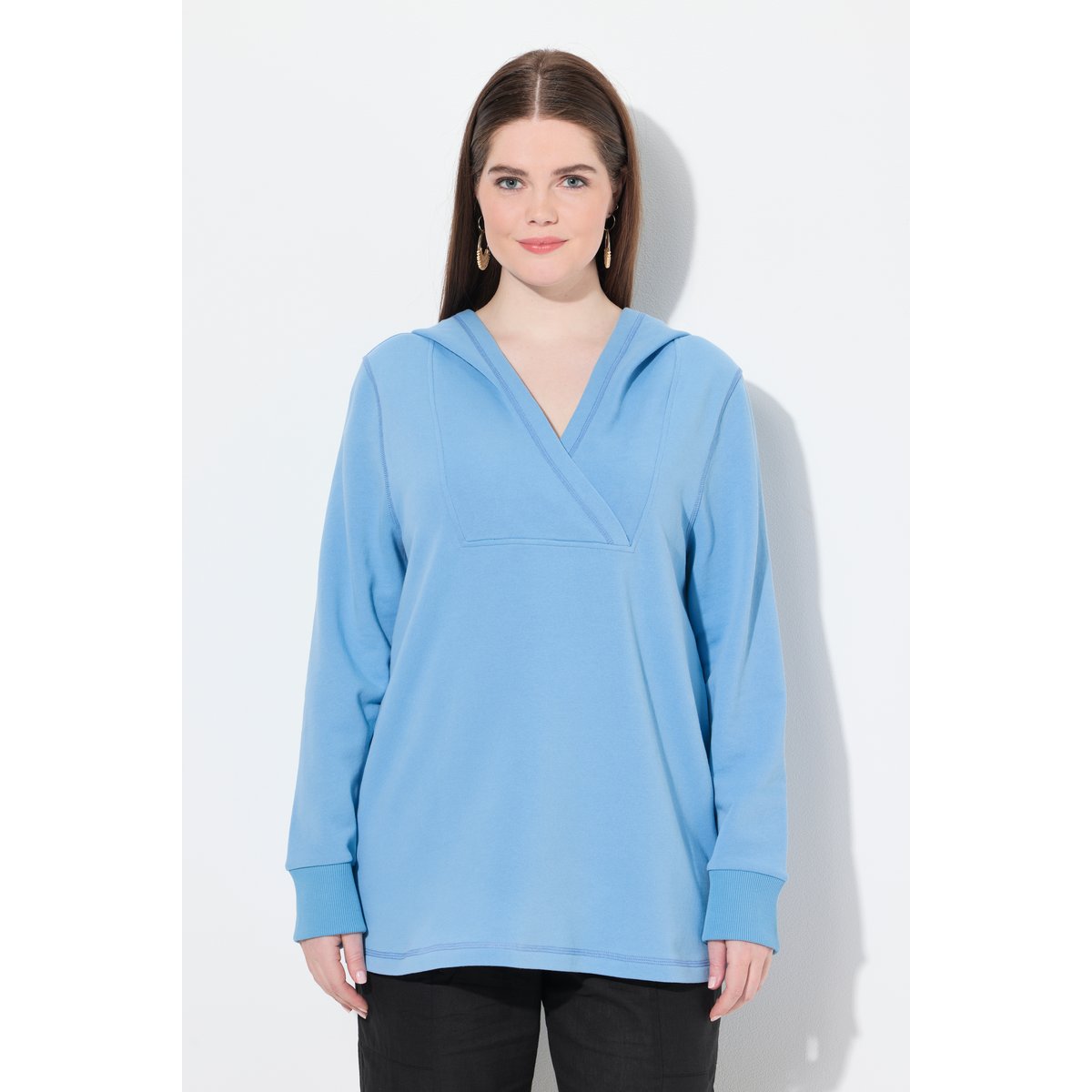 Sweat-shirt à capuche, empiècement col châle bleu ciel, ULLA POPKEN