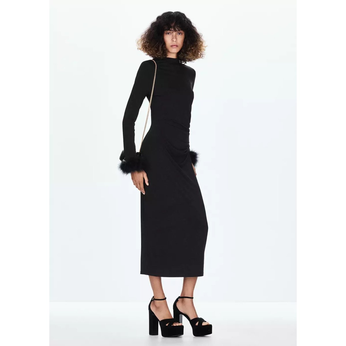 Robe midi à poignets ornés de plumes noir, MANGO