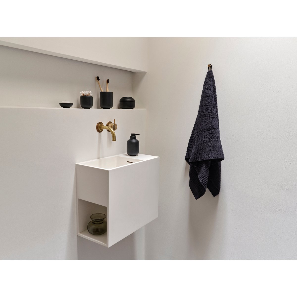Gobelet pour brosse à dents SENSU noir, ZONE DENMARK