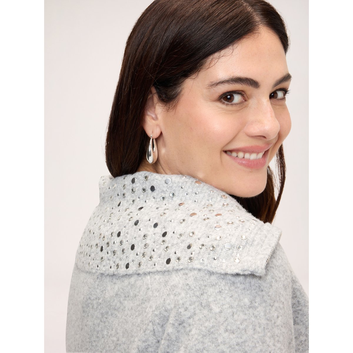 Pull avec col et appliqués brillants gris, FIORELLA RUBINO