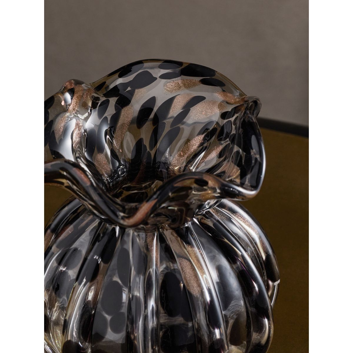 Vase en verre confetti noir/doré, NEXT
