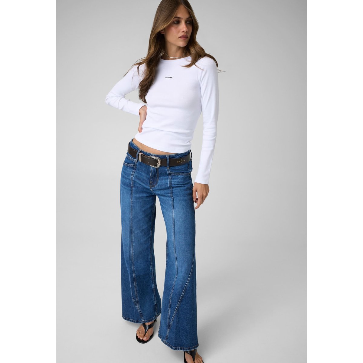 Haut À Manches Longues Avec Logo Patch blanc, GUESS