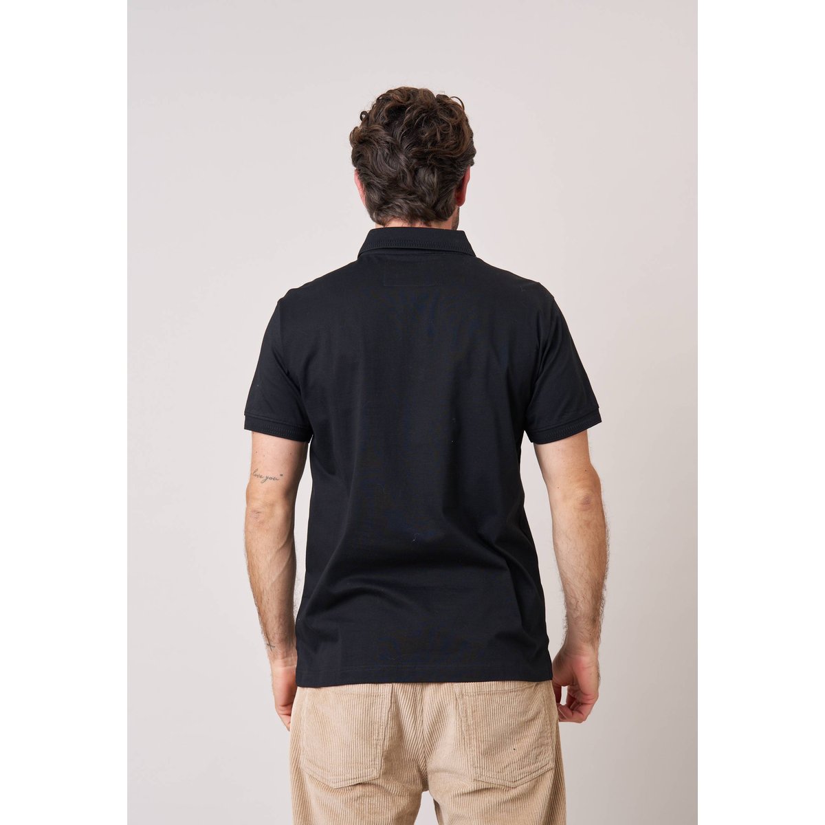 Polo regular homme en 100% coton avec détail rayé LEADLOW black, DEELUXE